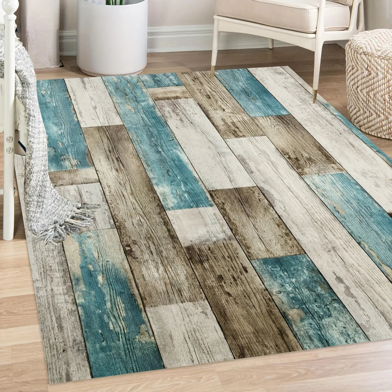 VIKAMA - Irregular Vintage Style Hand Drawn Pattern Rug